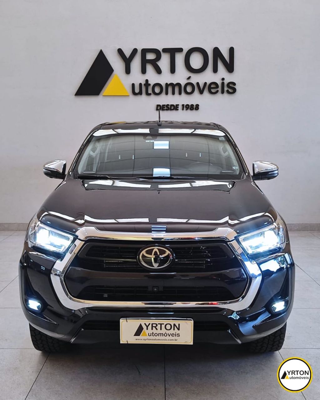 Toyota Hilux Caminhonete 2.8 16v Srx 4x4 Diesel Cabine Dupla Automático Preto 2023 - Ayrton Automóveis