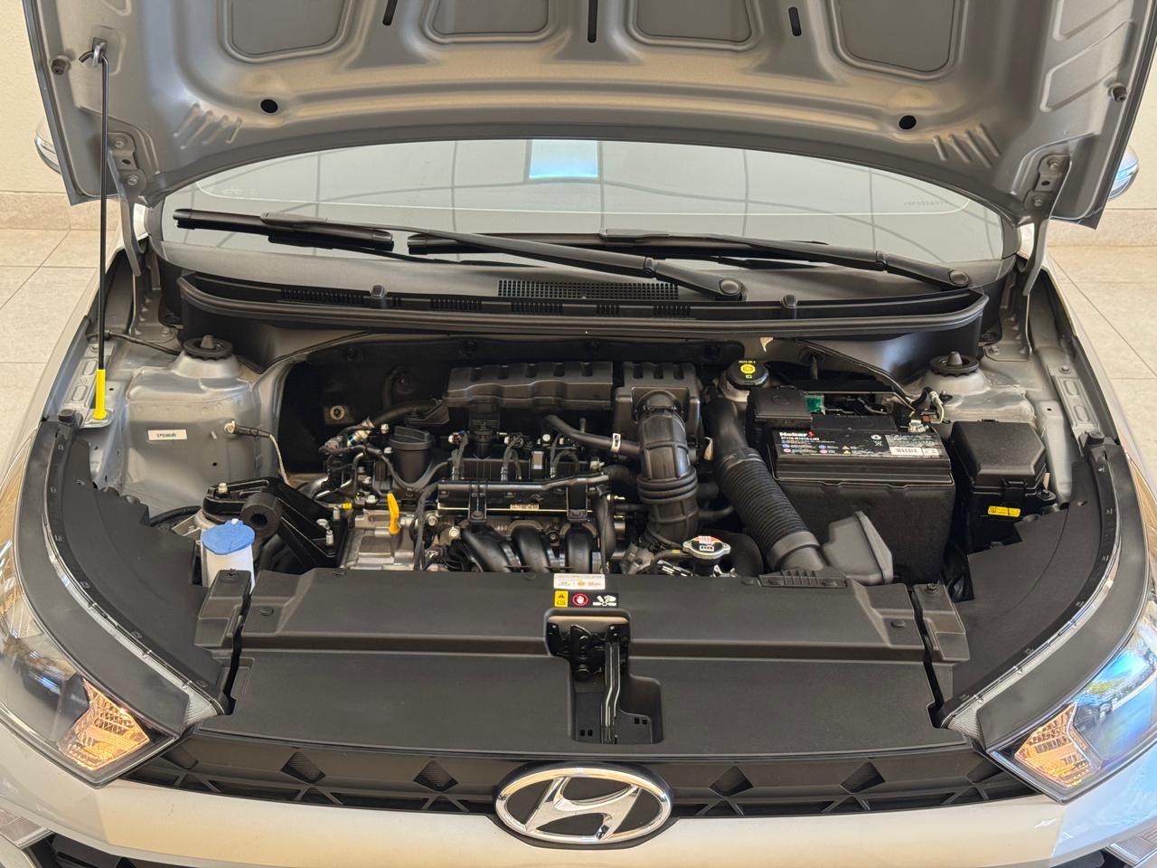 Hyundai Hb 20 Hatch 1.0 12v 4p Flex Comfort Prata 2025 - Ayrton Automóveis