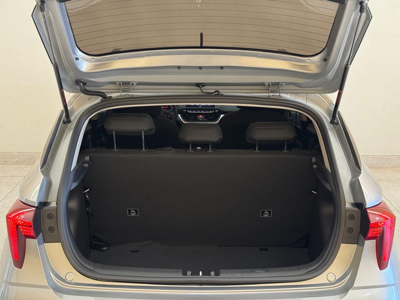 Hyundai Hb 20 Hatch 1.0 12v 4p Flex Comfort Prata 2025 - Ayrton Automóveis