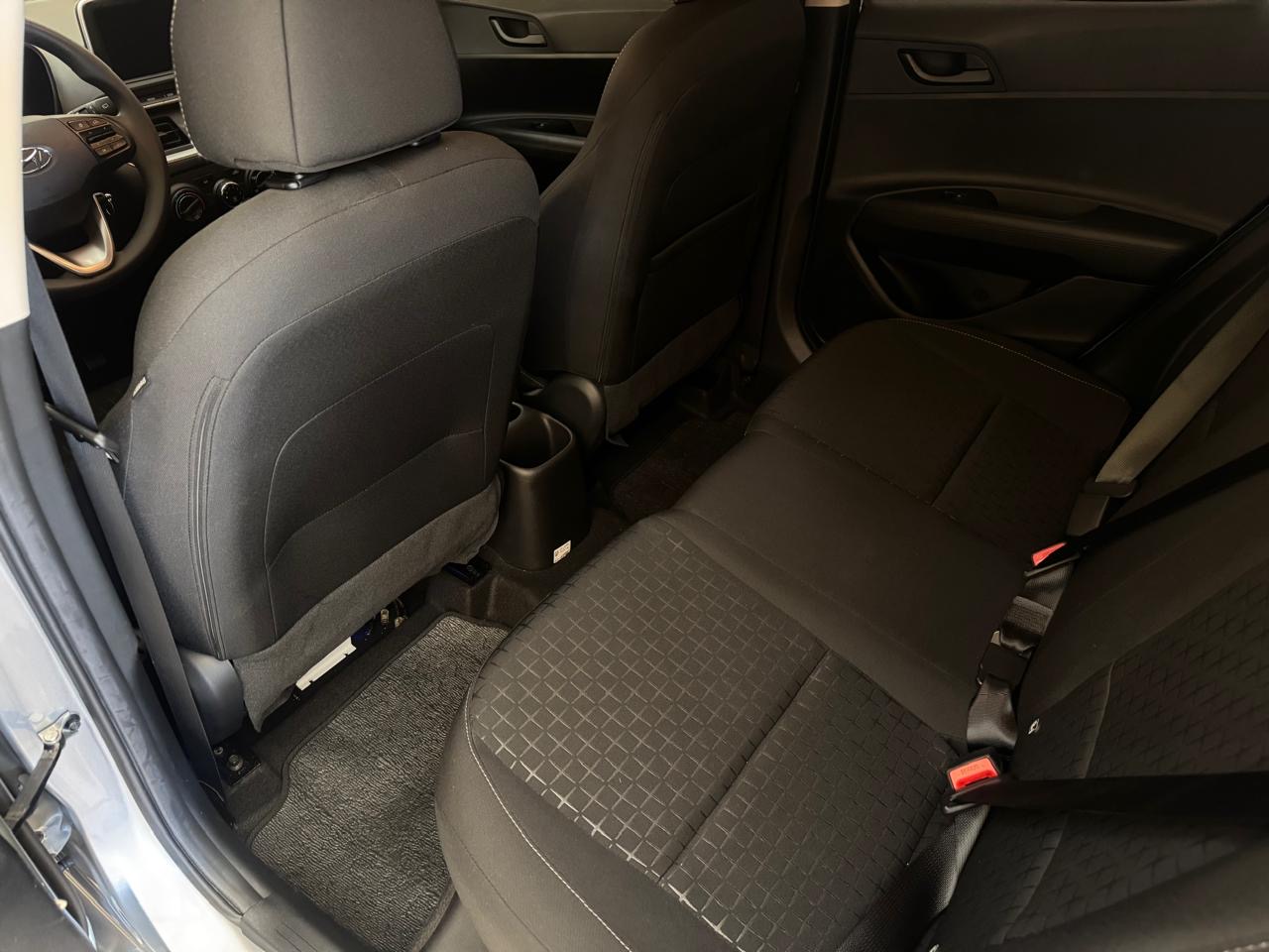 Hyundai Hb 20 Hatch 1.0 12v 4p Flex Comfort Prata 2025 - Ayrton Automóveis