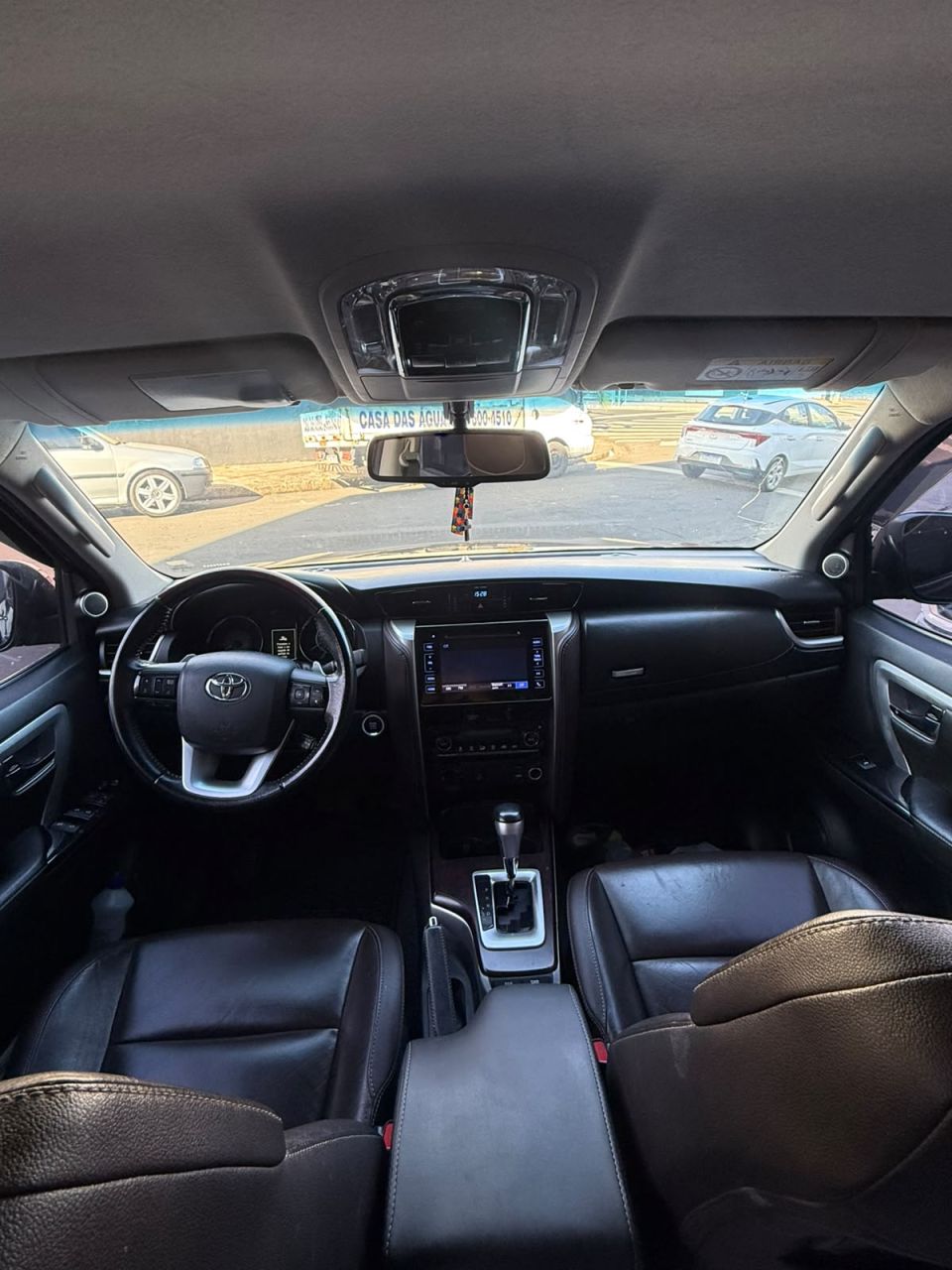 Toyota Hilux SW4 2.8 4P SRX 4X4 TURBO DIESEL AUTOMÁTICO 2019 Cinza - foto 5