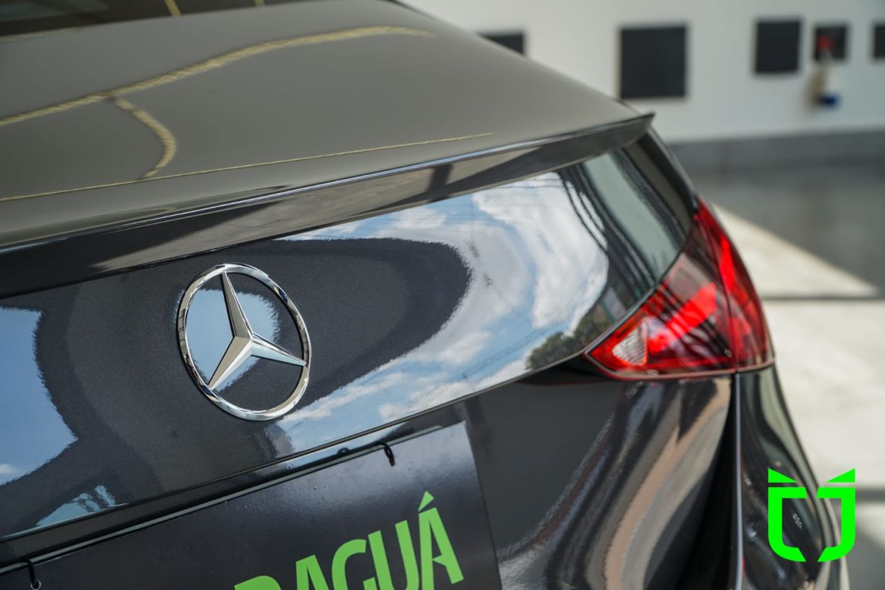 Mercedes-benz C 300 2.0 16V 4P EQ BOOST TURBO HÍBRIDO AMG LINE 9G-TRONIC AUTOMÁTICO 2024 Cinza - foto 11