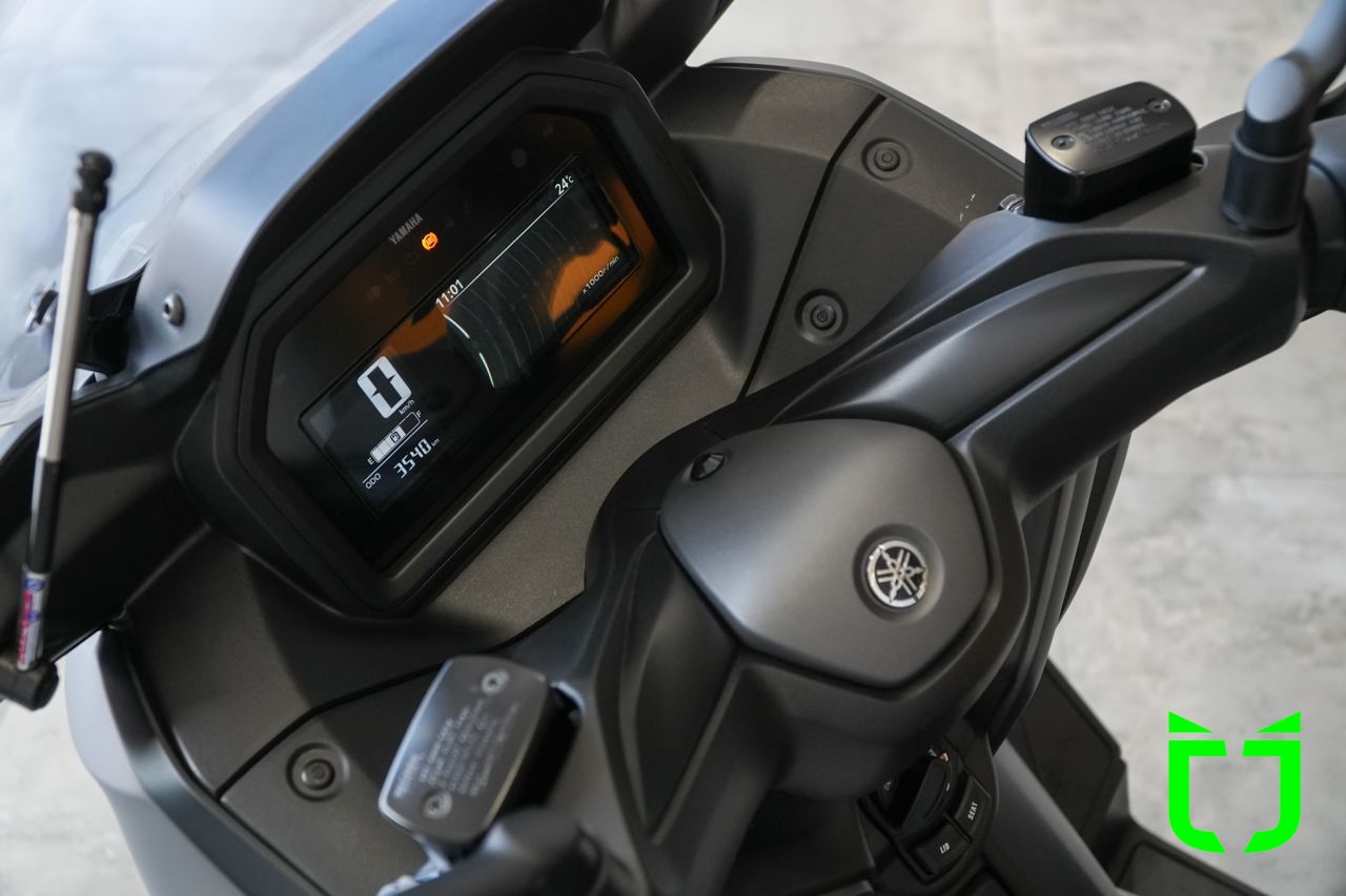 Yamaha XMax 300 N/D 2026 Preto - foto 13