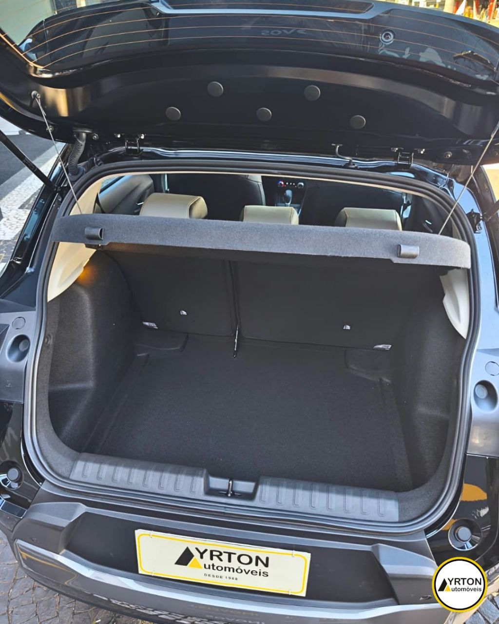 Chevrolet Sonic Hatch 1.0 12v 4p Flex Premier Turbo Automático Preto 2027 - Ayrton Automóveis