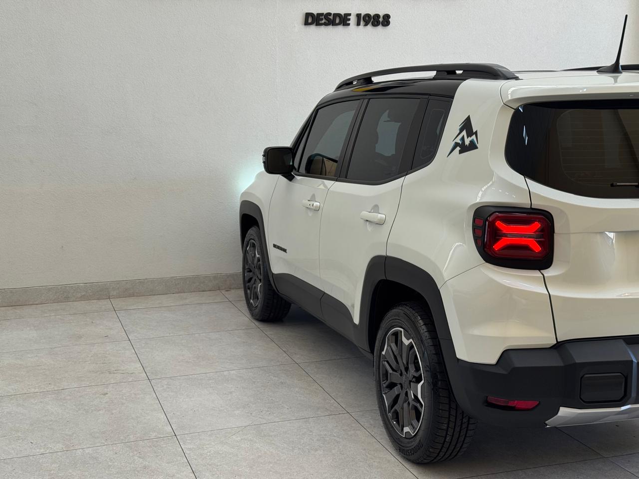 Jeep Renegade 1.3 16v 4p Flex T270 Altitude Turbo Automático Branco 2027 - Ayrton Automóveis