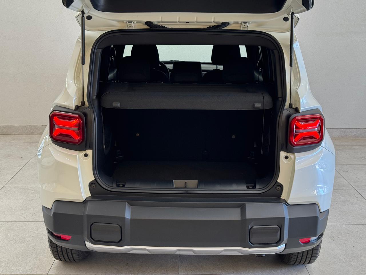 Jeep Renegade 1.3 16v 4p Flex T270 Altitude Turbo Automático Branco 2027 - Ayrton Automóveis