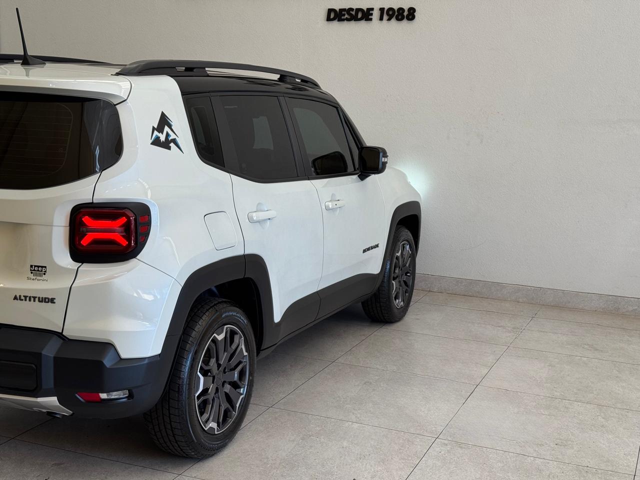 Jeep Renegade 1.3 16v 4p Flex T270 Altitude Turbo Automático Branco 2027 - Ayrton Automóveis