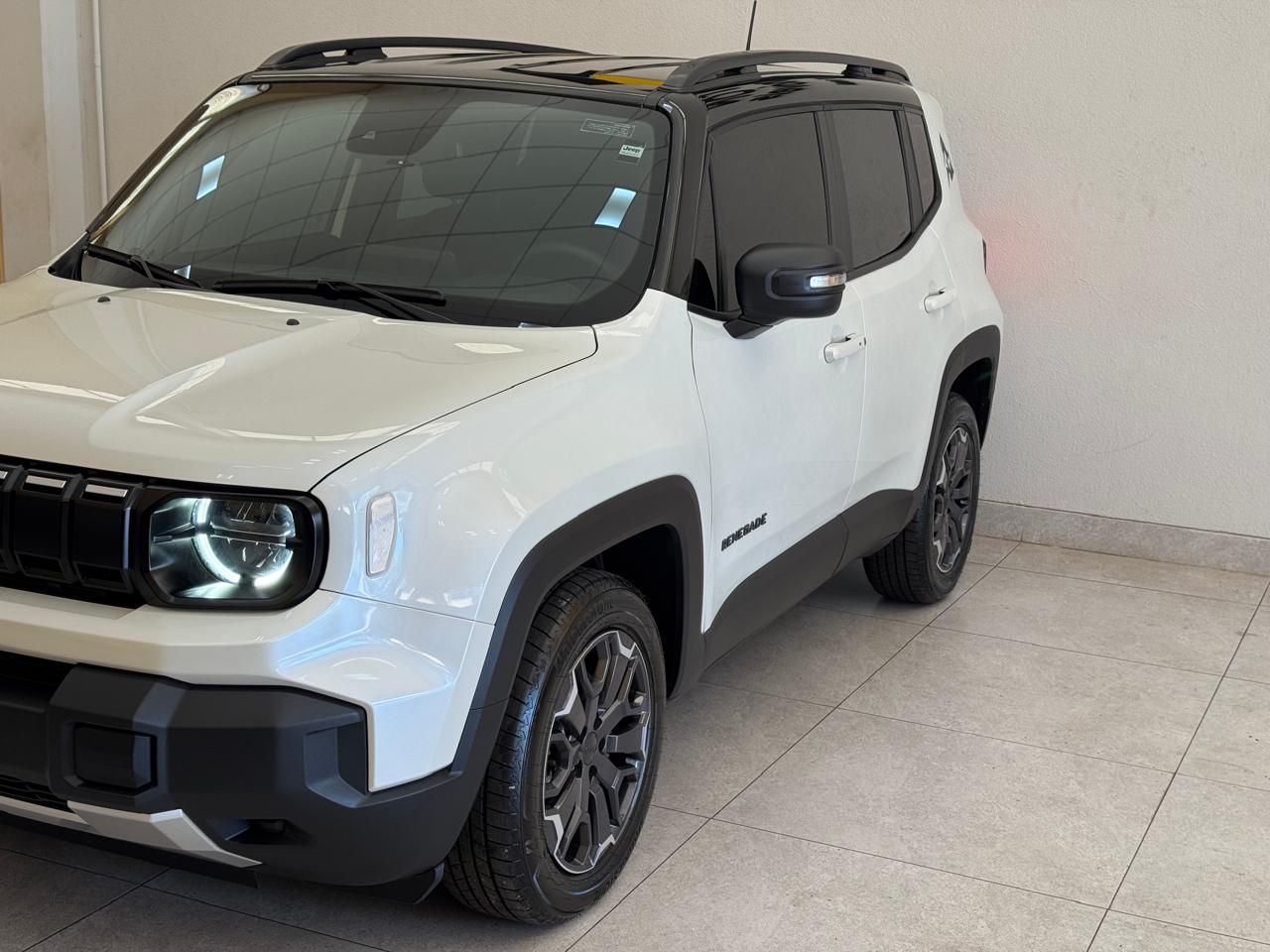 Jeep Renegade 1.3 16v 4p Flex T270 Altitude Turbo Automático Branco 2027 - Ayrton Automóveis