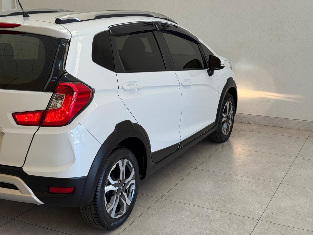 Honda Wr-v 1.5 16v 4p Ex Flex Automático Cvt Branco 2018 - Ayrton Automóveis
