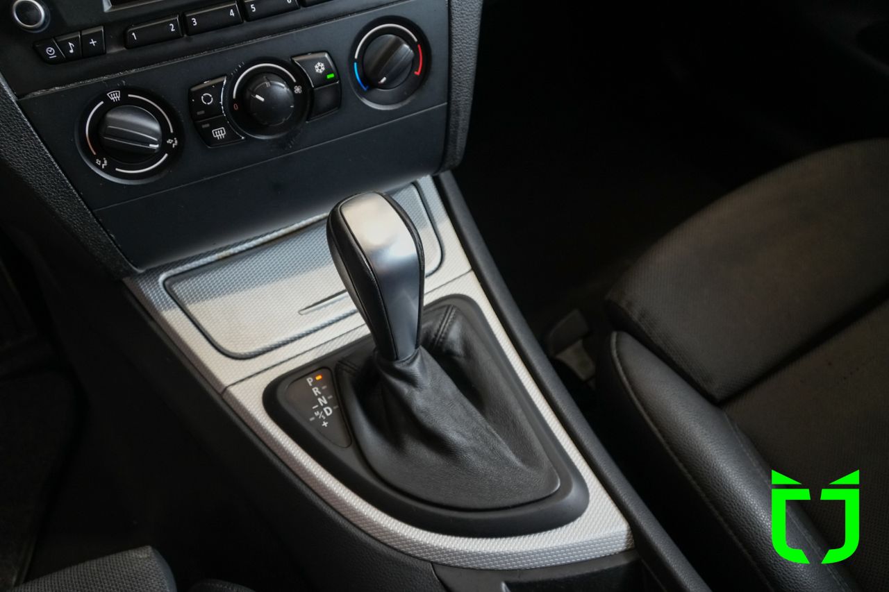 Bmw 118I 2.0 16V 4P HATCH AUTOMÁTICO 2012 Preto - foto 11