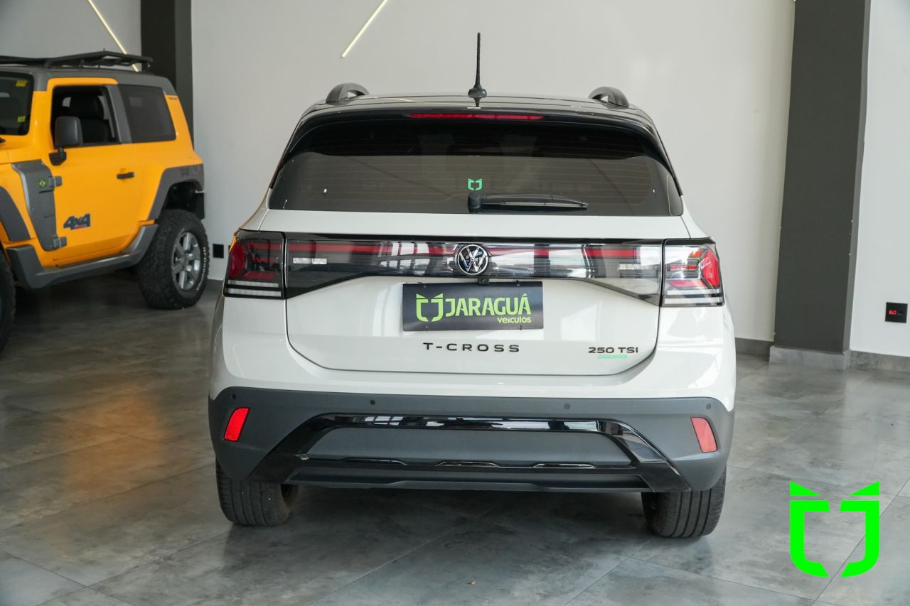 Volkswagen T-Cross 1.4 4P 250 TSI FLEX HIGHLINE AUTOMÁTICO 2025 Cinza - foto 5