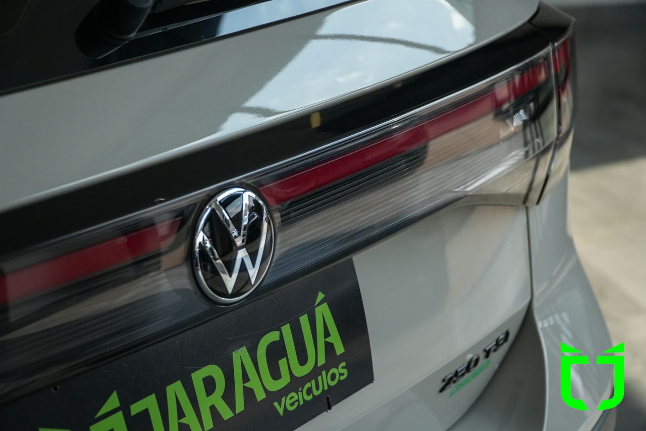 Volkswagen T-Cross 1.4 4P 250 TSI FLEX HIGHLINE AUTOMÁTICO 2025 Cinza - foto 8