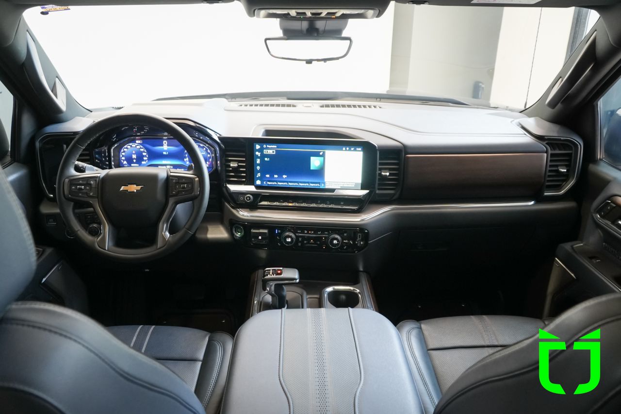 Chevrolet Silverado 5.3 V8 1500 HIGH COUNTRY CABINE DUPLA 4X4 AUTOMÁTICO 2024 Cinza - foto 10