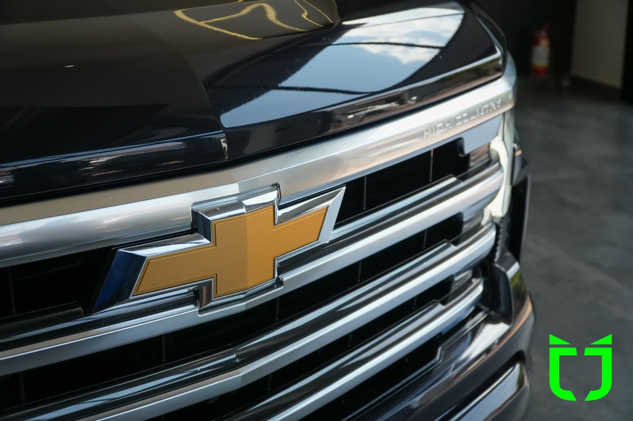Chevrolet Silverado 5.3 V8 1500 HIGH COUNTRY CABINE DUPLA 4X4 AUTOMÁTICO 2024 Cinza - foto 7