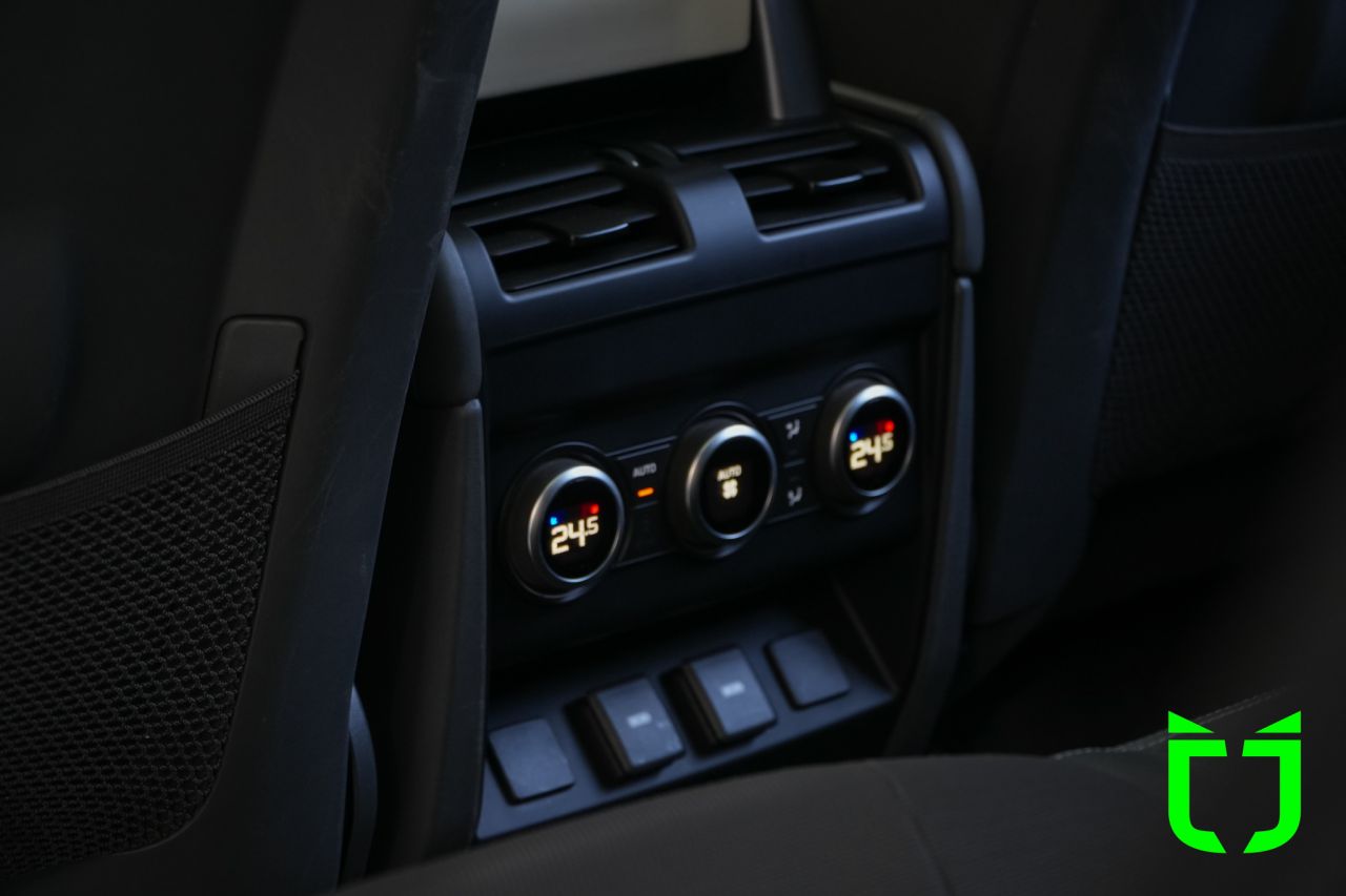 Land Rover Defender 110 3.0 24V 4P D300 TURBO DIESEL MHEV X-DYNAMIC S AWD AUTOMÁTICO 2023 Preto - foto 15
