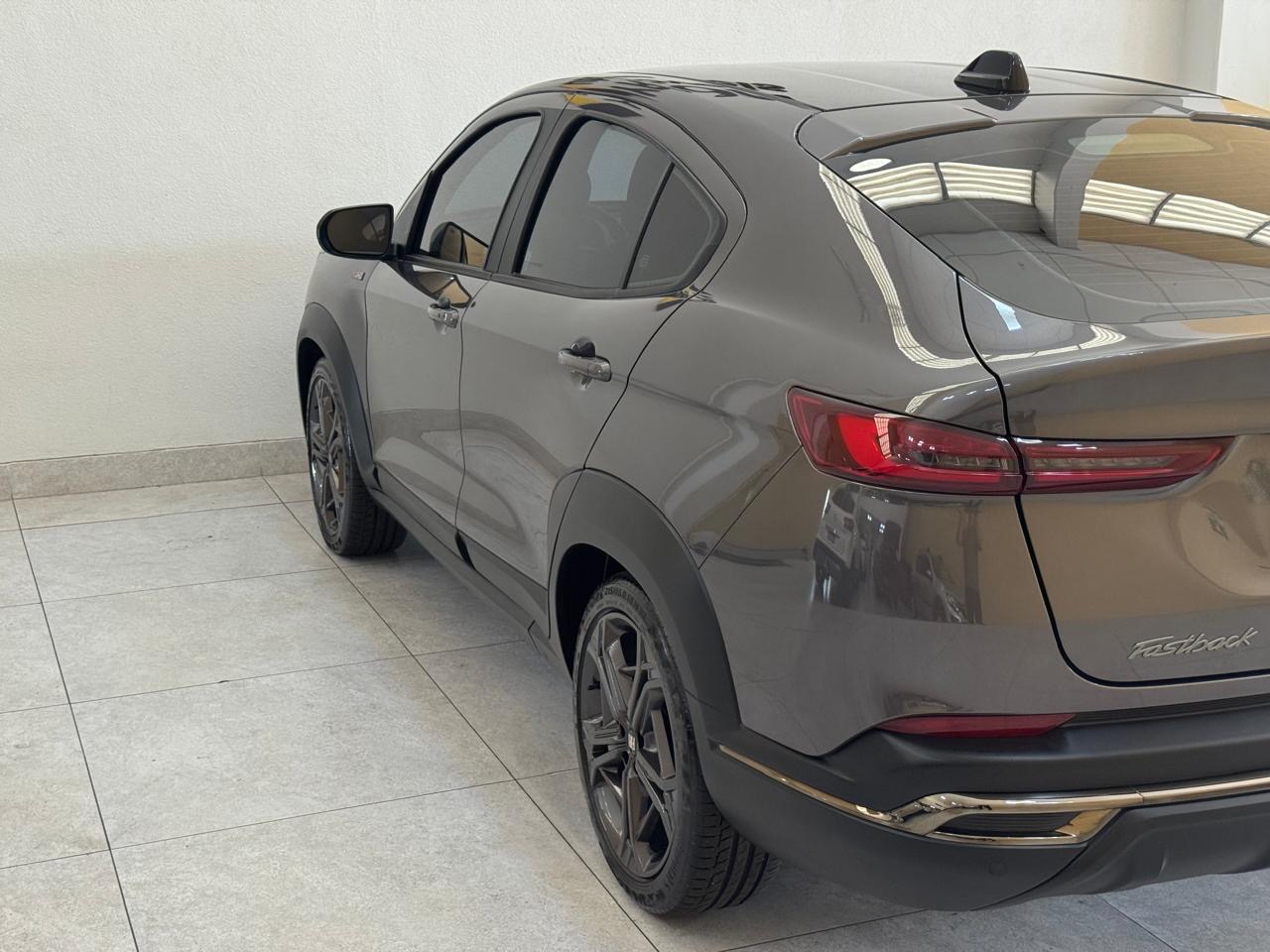 Fiat Fastback 1.3 16v 4p Flex Limited Edition Turbo 270 Automático Cinza 2023 - Ayrton Automóveis