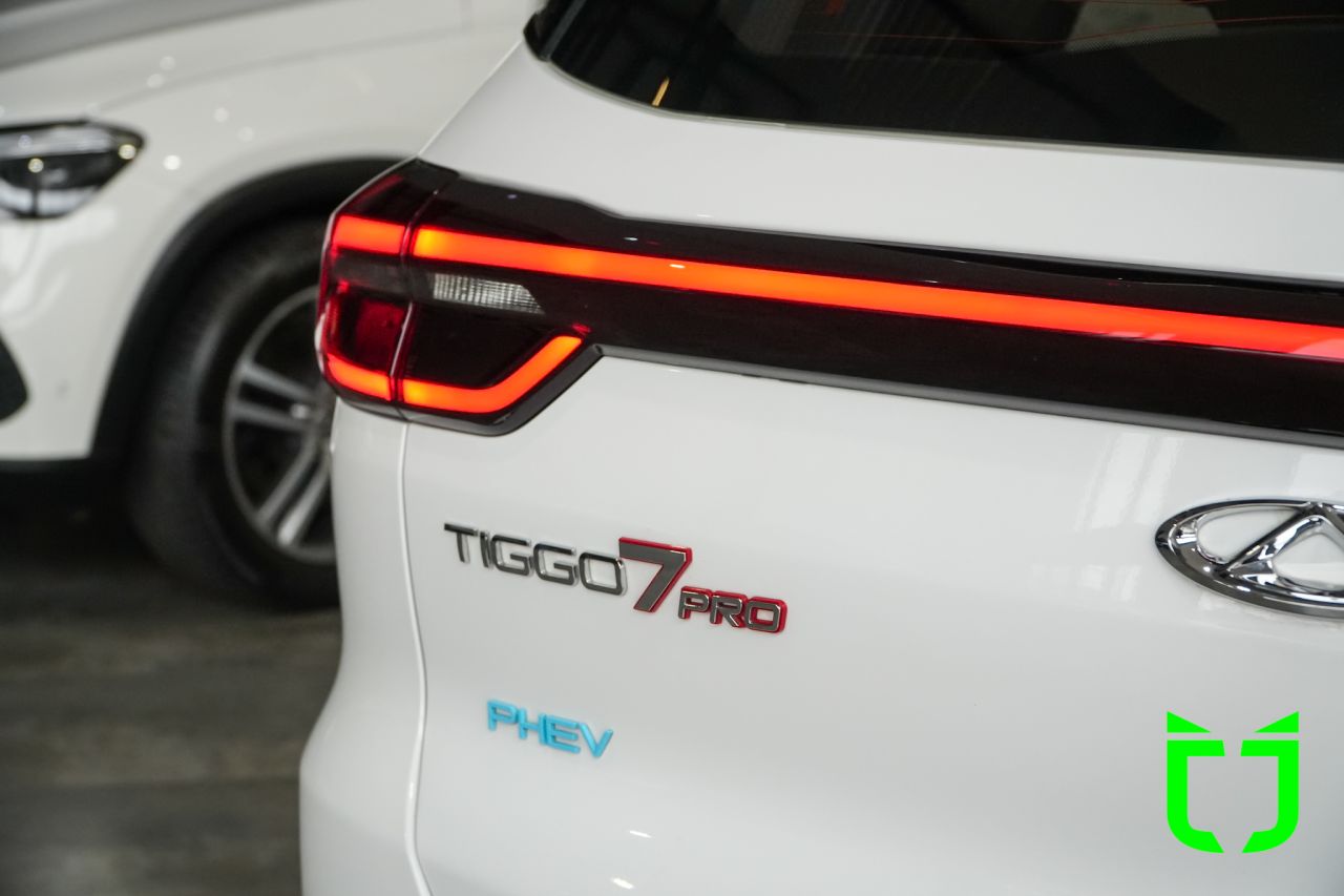 Chery Tiggo 7 Pro 1.5 16V 4P TGDI PHEV PLUG-IN AUTOMÁTICO DHT 2025 Branco - foto 21
