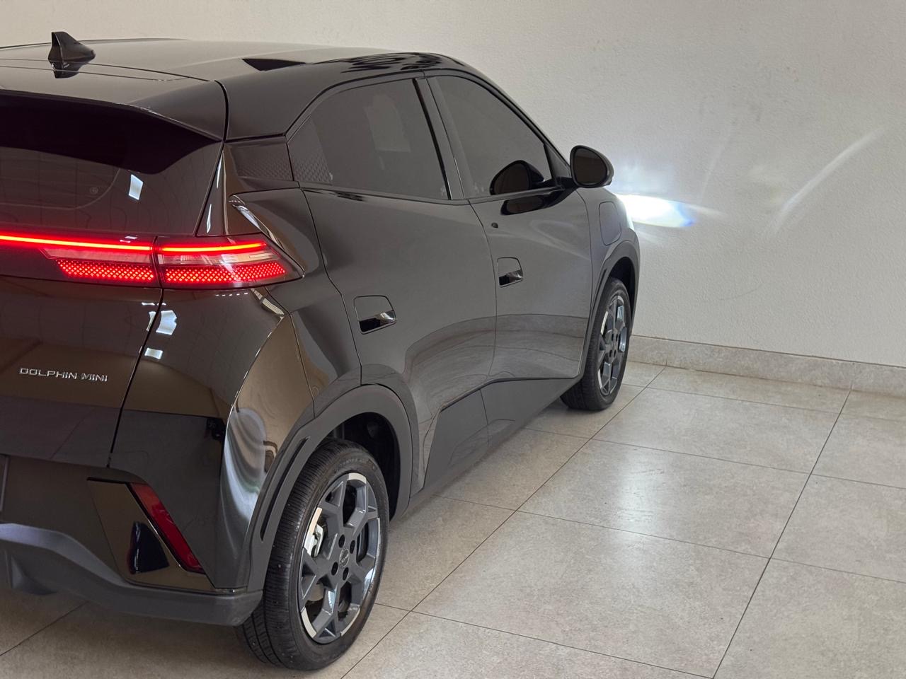 Byd Dolphin Mini 38 Kw Elétrico Gs Branco 2027 - Ayrton Automóveis
