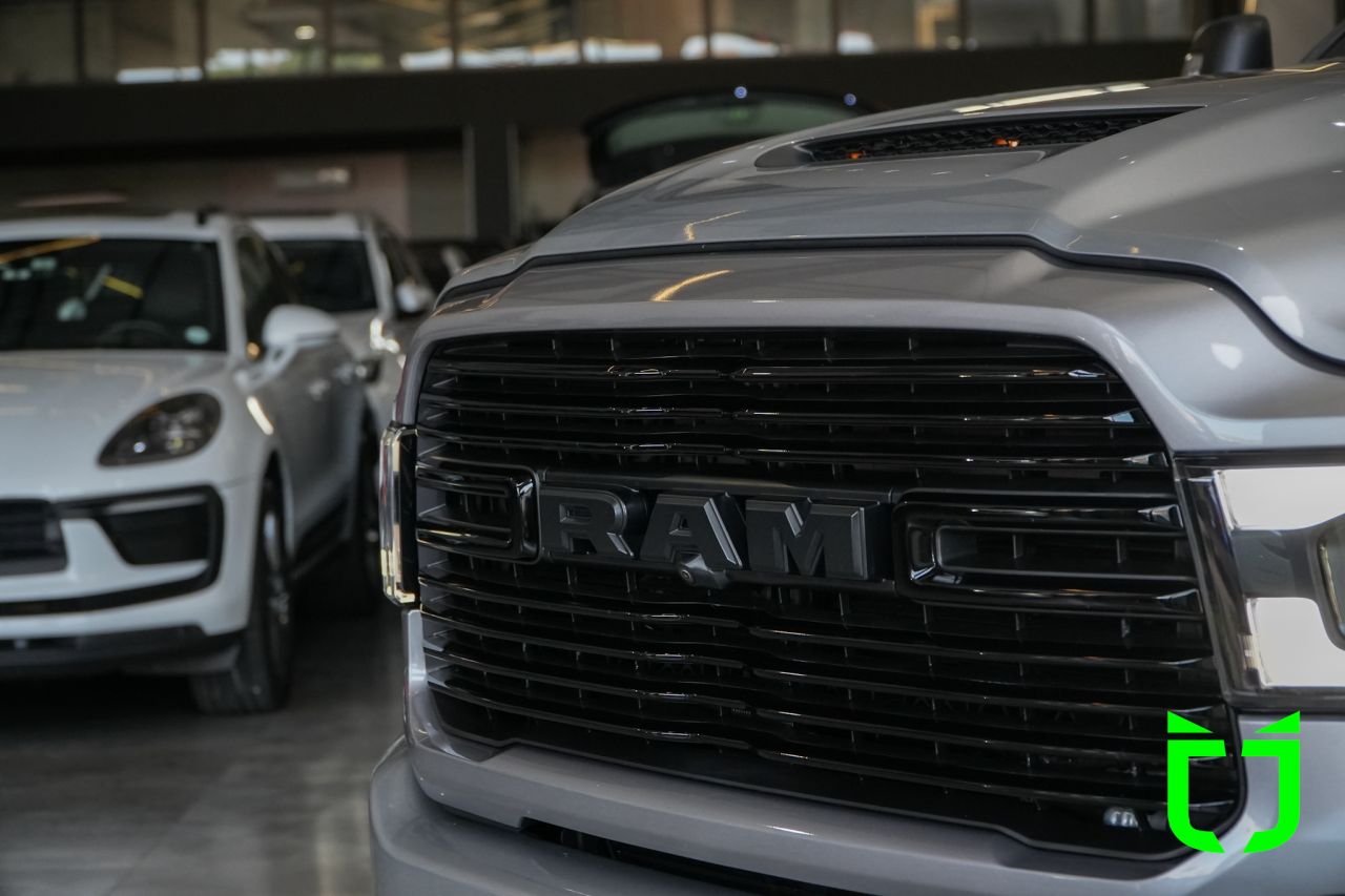 Ram 2500 6.7 I6 24V SLT CABINE DUPLA TURBO DIESEL NIGHT EDITION 4X4 AUTOMÁTICO 2023 Prata - foto 28