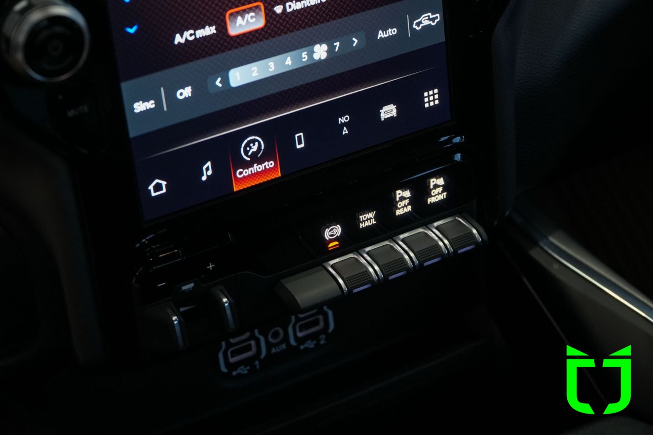 Ram 2500 6.7 I6 24V SLT CABINE DUPLA TURBO DIESEL NIGHT EDITION 4X4 AUTOMÁTICO 2023 Prata - foto 12