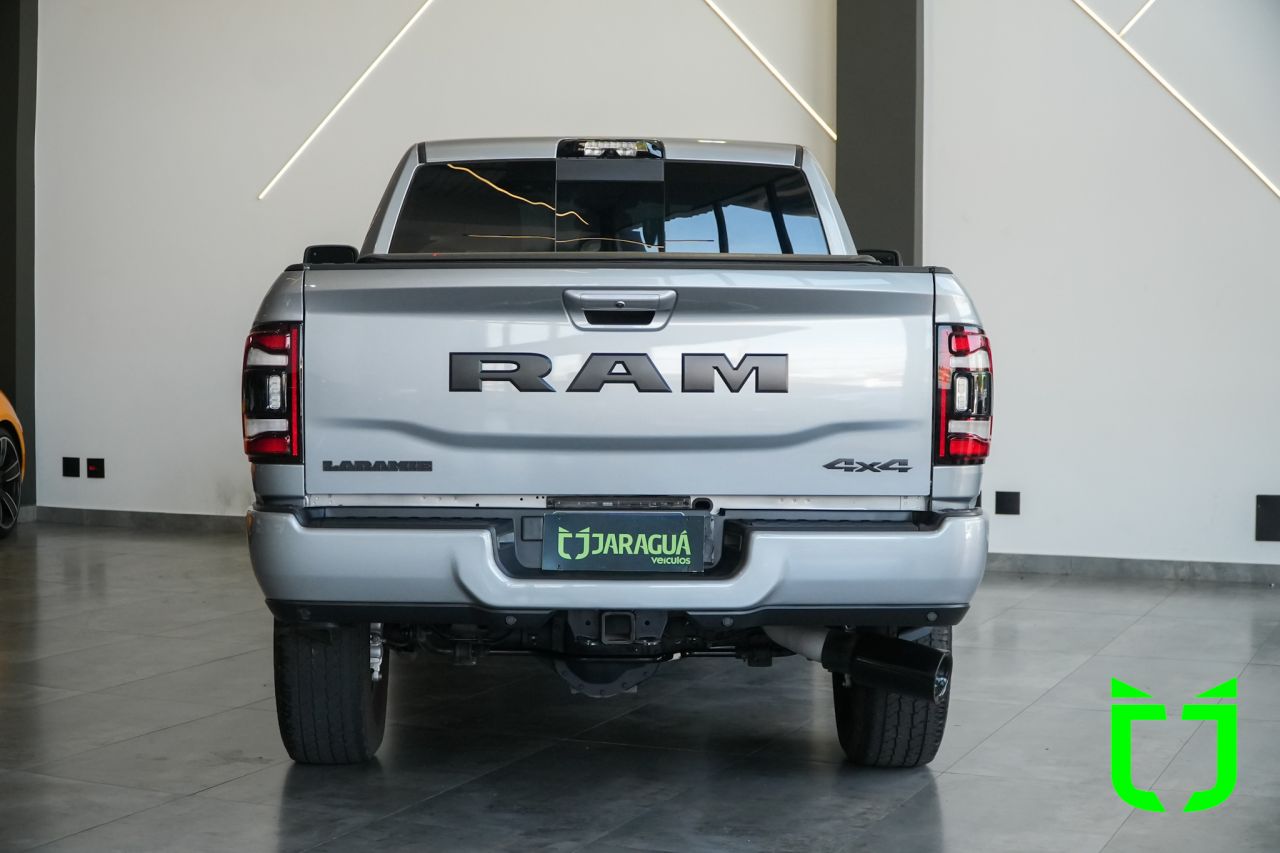 Ram 2500 6.7 I6 24V SLT CABINE DUPLA TURBO DIESEL NIGHT EDITION 4X4 AUTOMÁTICO 2023 Prata - foto 5