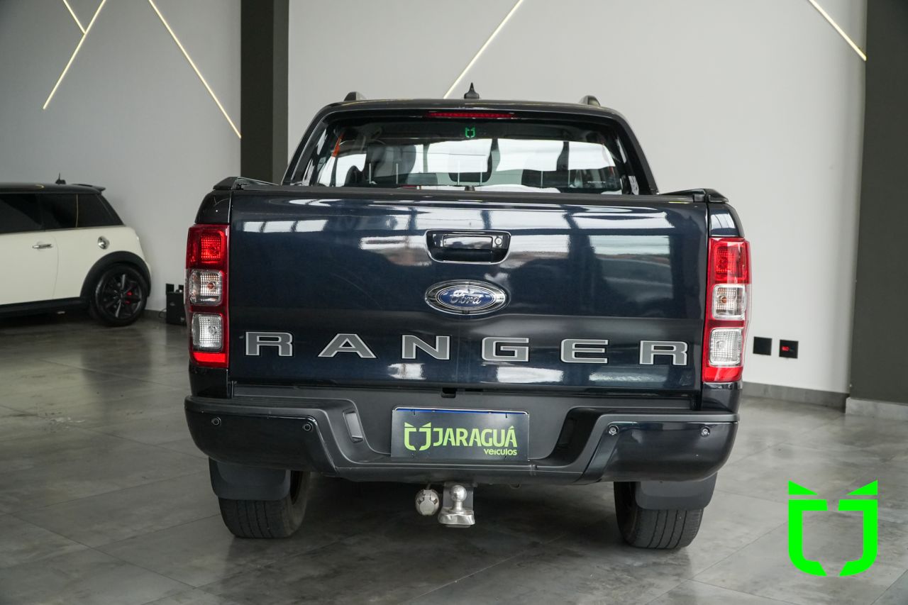 Ford Ranger 2.2 16V BLACK DIESEL CABINE DUPLA AUTOMÁTICO 2022 Preto - foto 5