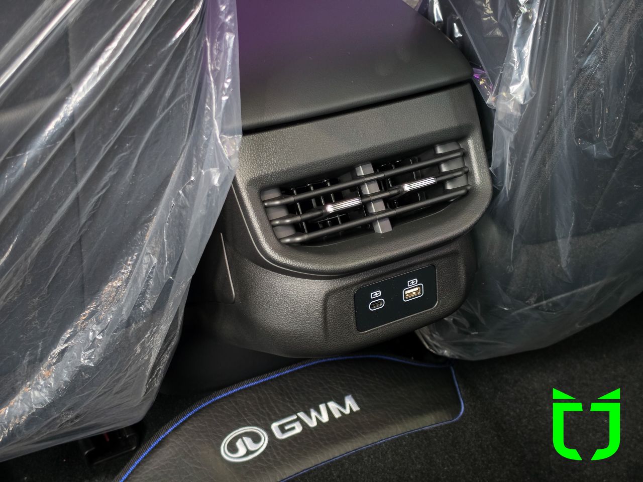 Gwm  Haval H6 1.5 16V 4P PHEV19 E-TRACTION AUTOMÁTICO 2027 Cinza - foto 24
