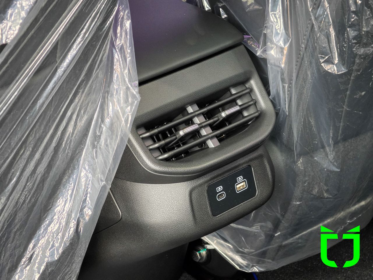 Gwm  Haval H6 1.5 16V 4P PHEV19 E-TRACTION AUTOMÁTICO 2027 Cinza - foto 23