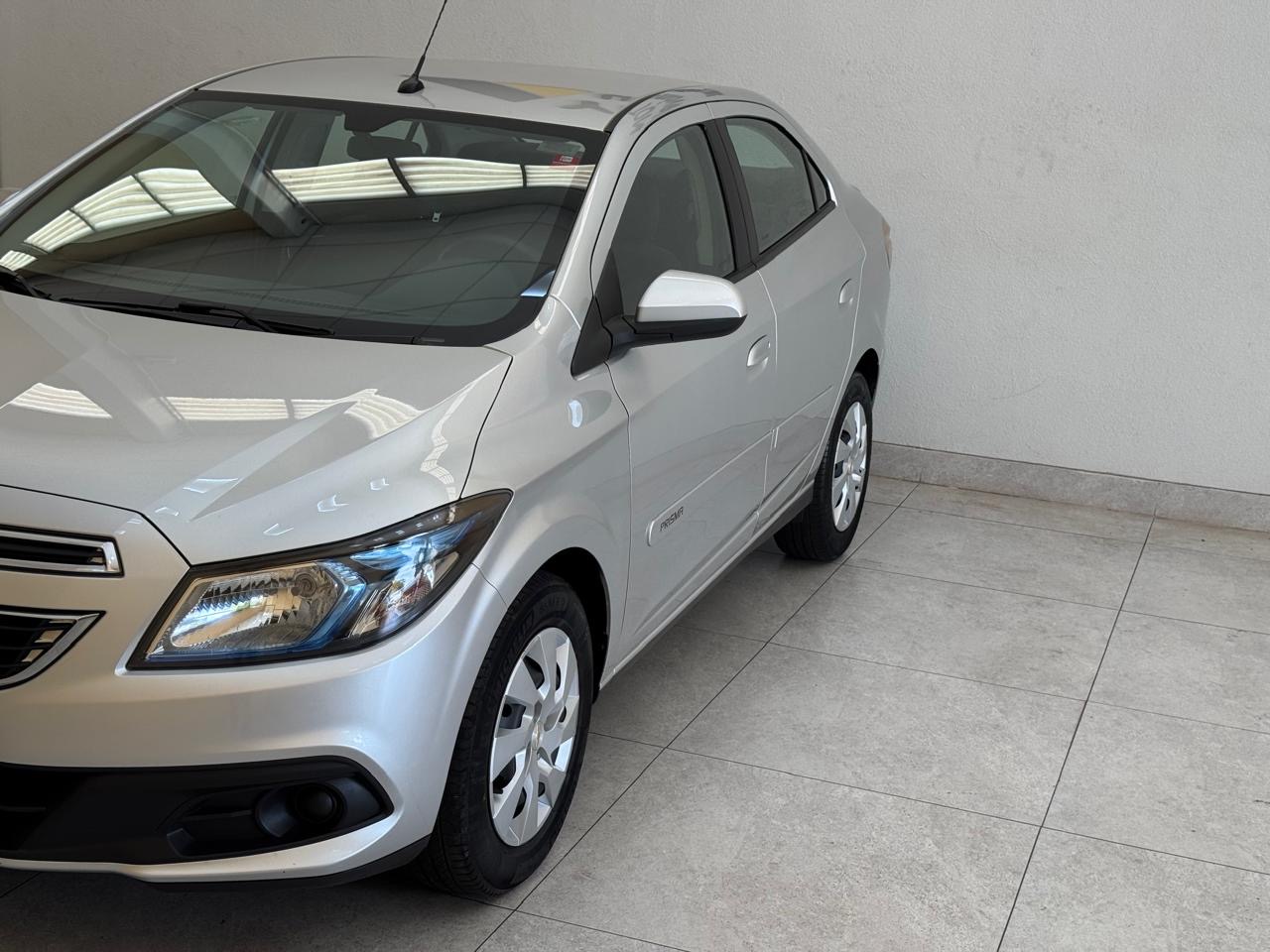 Chevrolet Prisma 1.4 4p Lt Flex Prata 2014 - Ayrton Automóveis