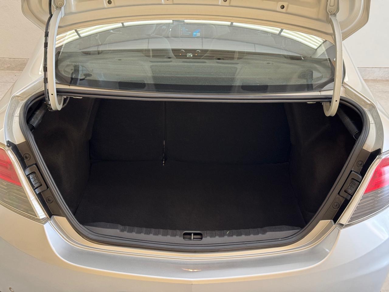 Chevrolet Prisma 1.4 4p Lt Flex Prata 2014 - Ayrton Automóveis
