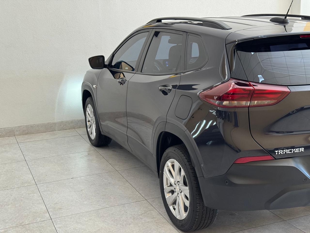 Chevrolet Tracker 1.0 12v 4p Flex Turbo Ltz Automático Cinza 2024 - Ayrton Automóveis