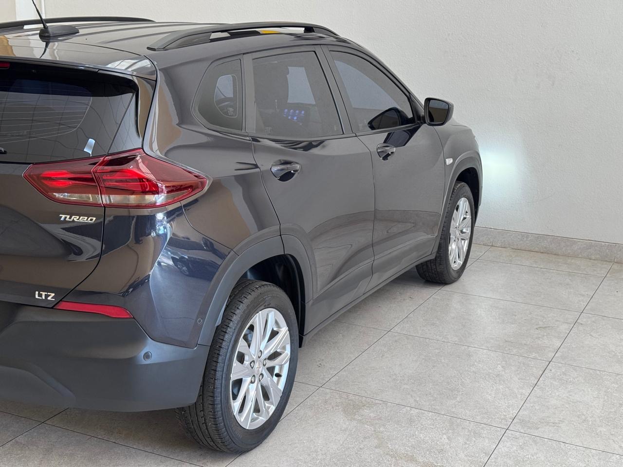 Chevrolet Tracker 1.0 12v 4p Flex Turbo Ltz Automático Cinza 2024 - Ayrton Automóveis