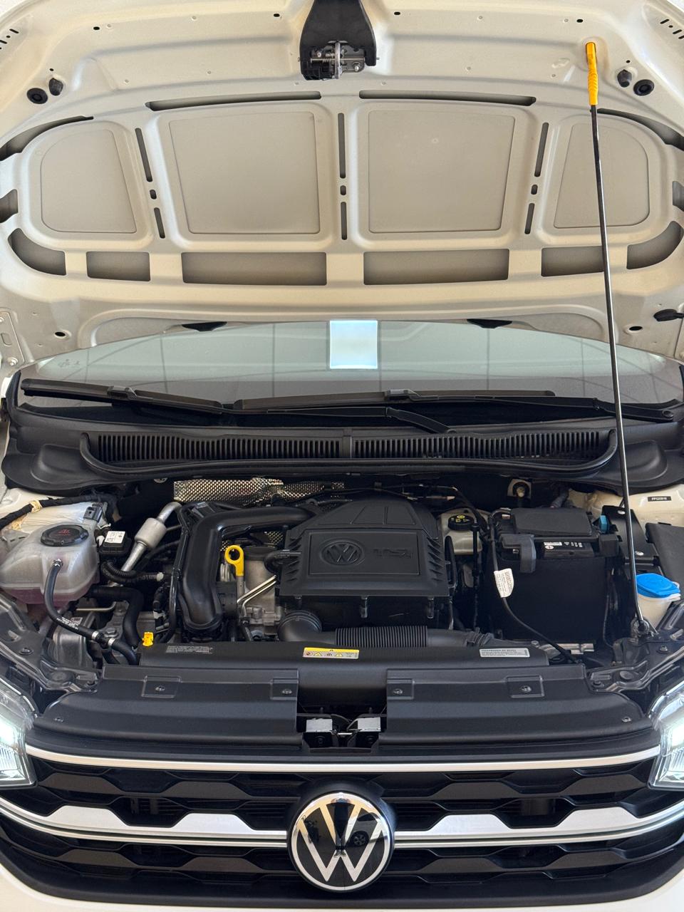 Volkswagen Nivus 1.0 4p Flex 200 Tsi Comfortline Turbo Automático Branco 2023 - Ayrton Automóveis