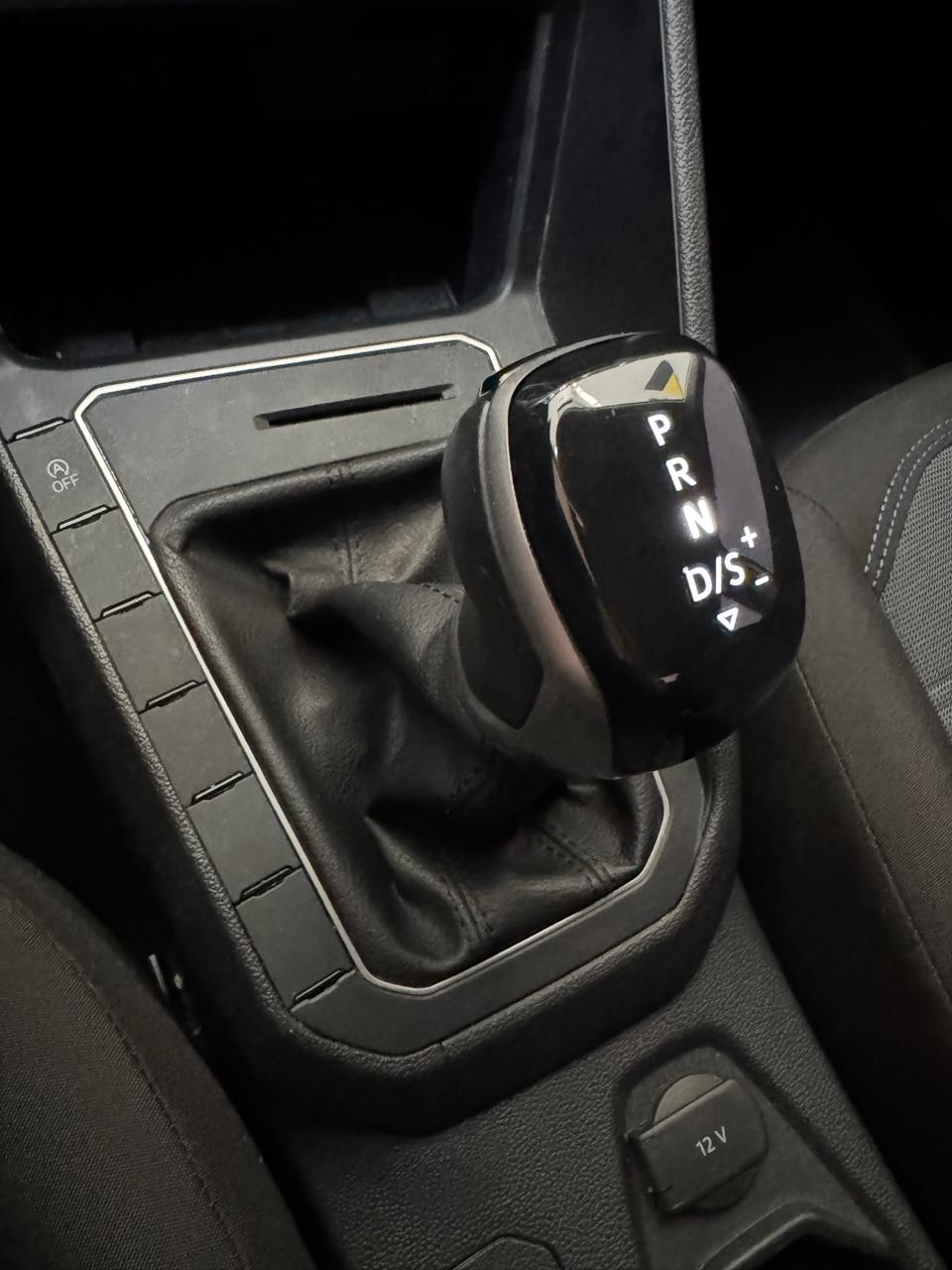 Volkswagen Nivus 1.0 4p Flex 200 Tsi Comfortline Turbo Automático Branco 2023 - Ayrton Automóveis