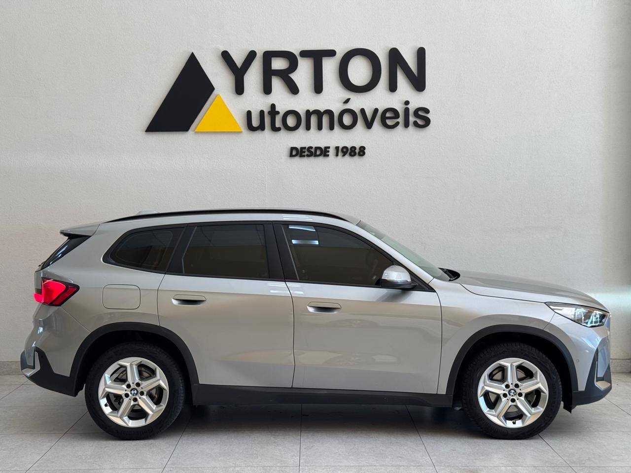 Bmw X1 1.5 12v Sdrive18i Gp Steptronic Turbo Automático Prata 2023 - Ayrton Automóveis