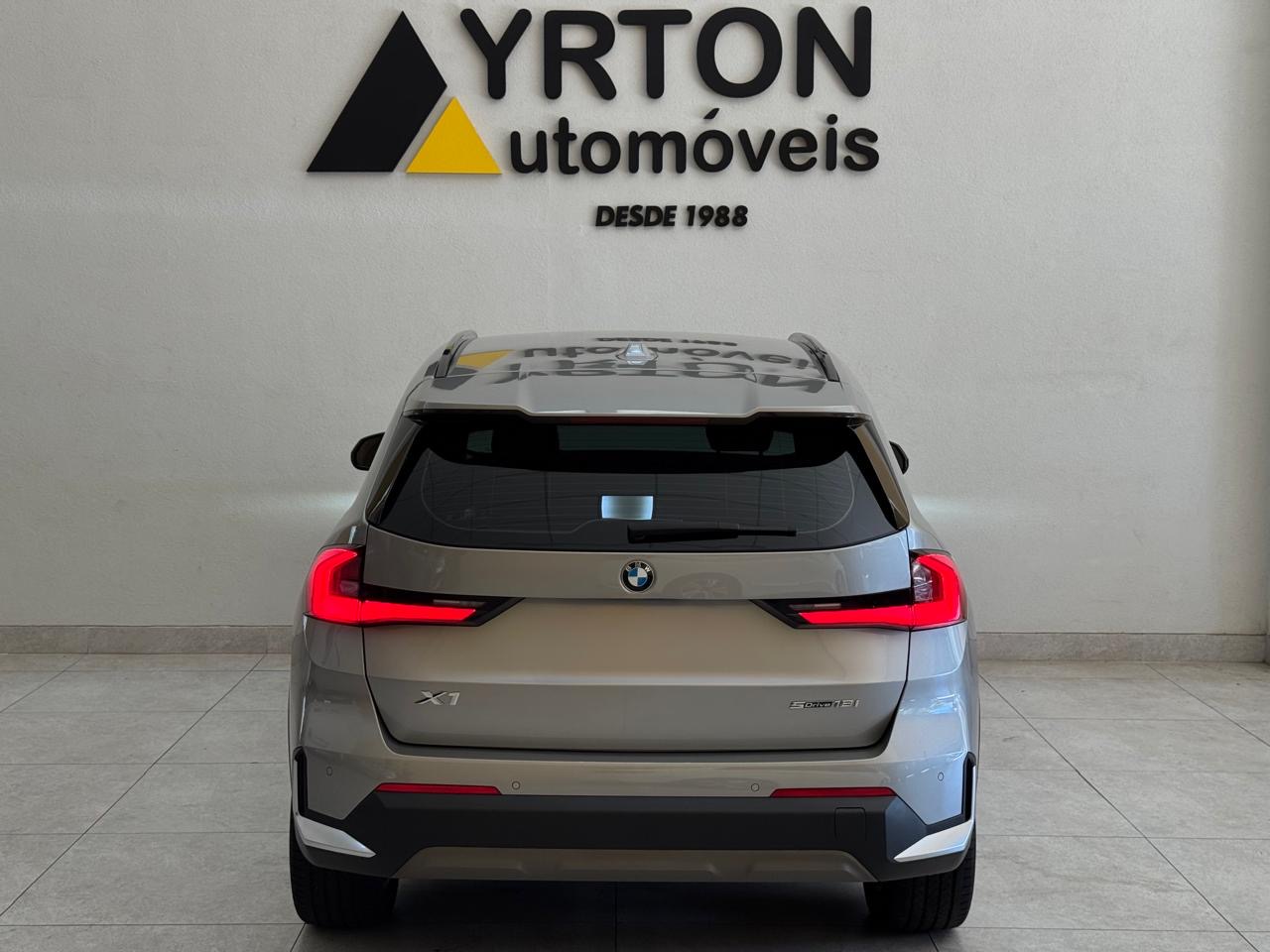 Bmw X1 1.5 12v Sdrive18i Gp Steptronic Turbo Automático Prata 2023 - Ayrton Automóveis