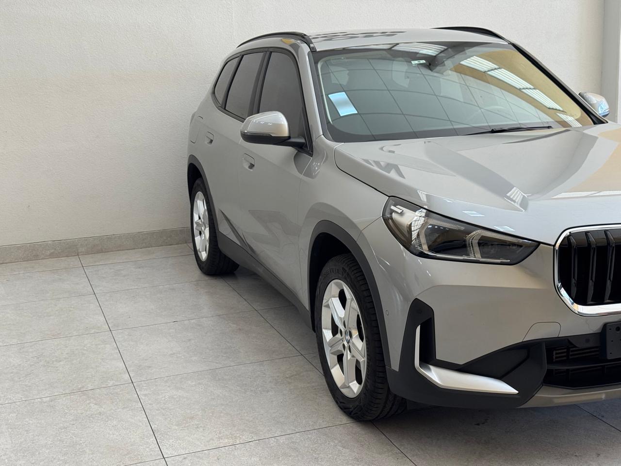 Bmw X1 1.5 12v Sdrive18i Gp Steptronic Turbo Automático Prata 2023 - Ayrton Automóveis