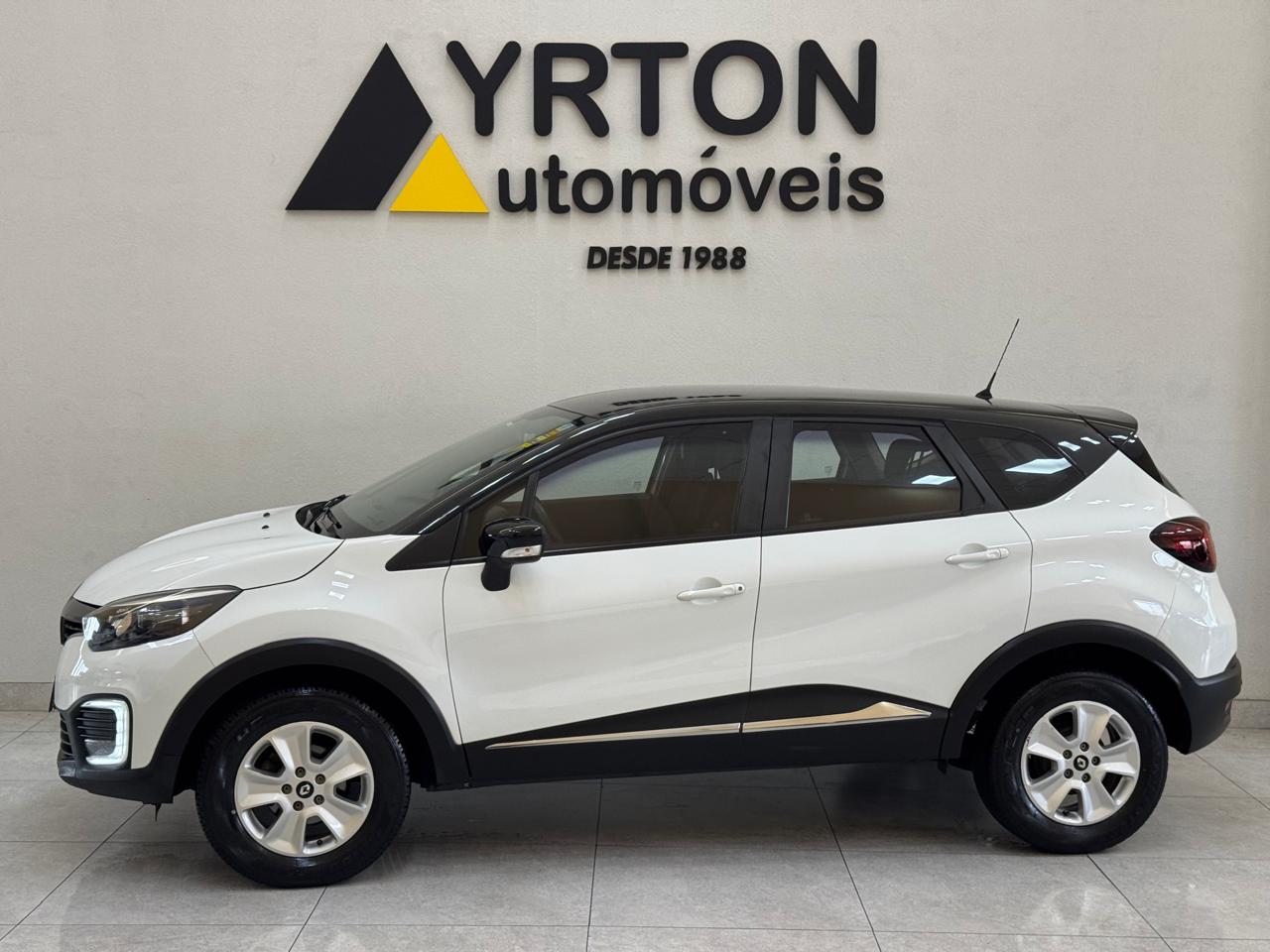 Renault Captur 1.6 16v 4p Flex Sce Life X-tronic Cvt Branco 2019 - Ayrton Automóveis