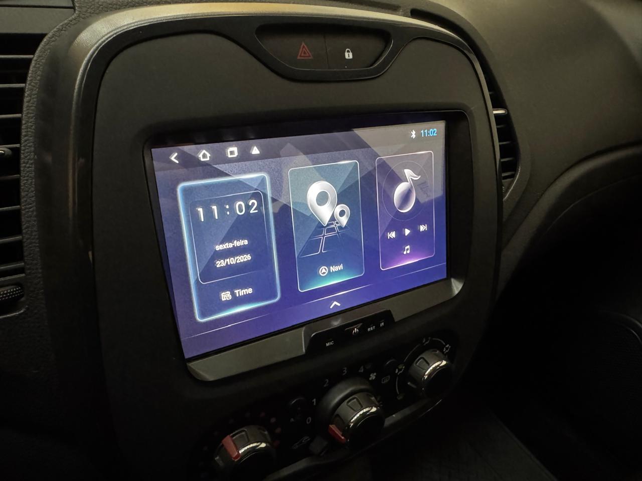 Renault Captur 1.6 16v 4p Flex Sce Life X-tronic Cvt Branco 2019 - Ayrton Automóveis