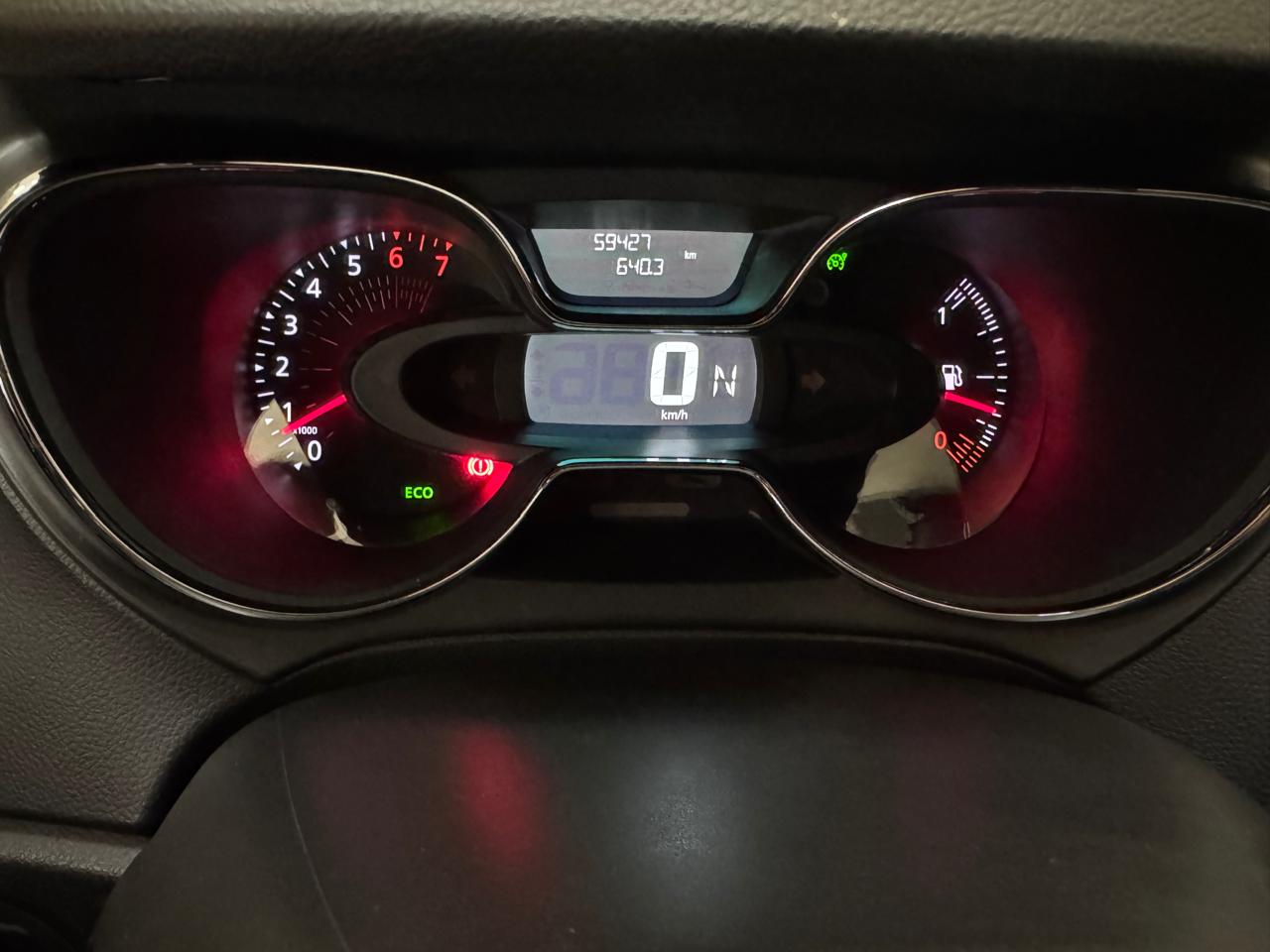 Renault Captur 1.6 16v 4p Flex Sce Life X-tronic Cvt Branco 2019 - Ayrton Automóveis