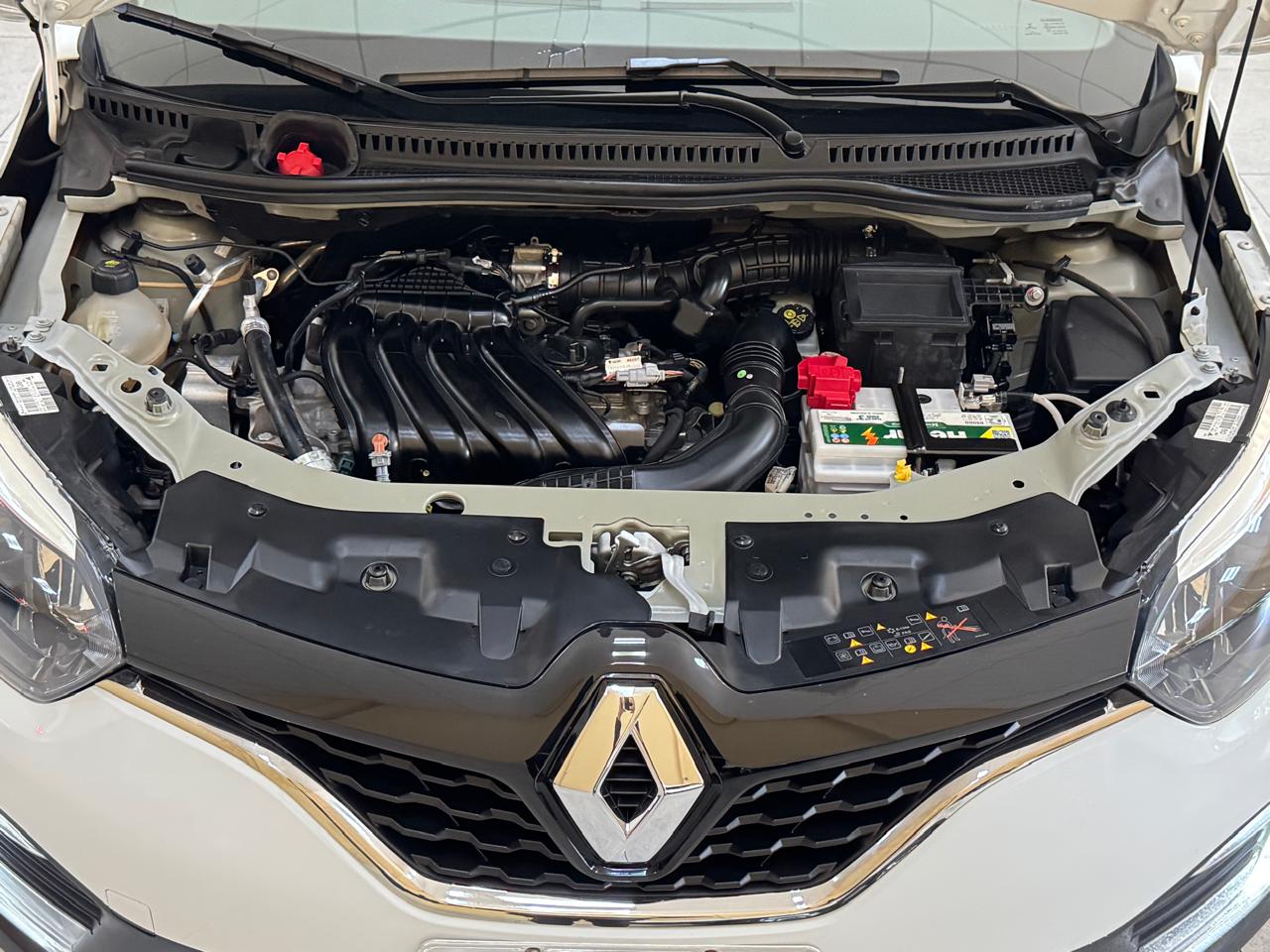 Renault Captur 1.6 16v 4p Flex Sce Life X-tronic Cvt Branco 2019 - Ayrton Automóveis