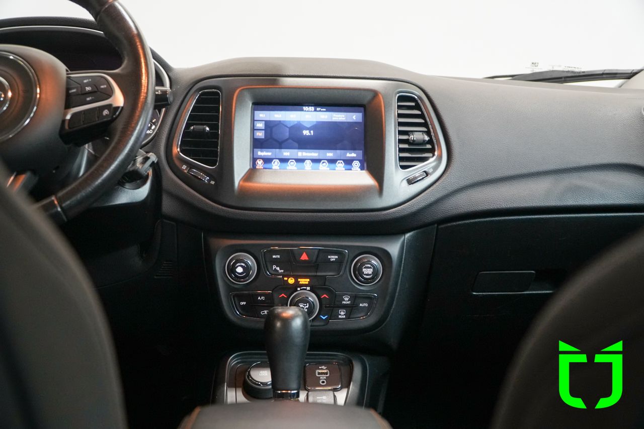 Jeep Compass 2.0 16V 4P FLEX SPORT 4X4 AUTOMÁTICO 2018 Preto - foto 15