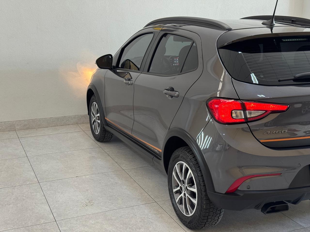 Fiat Argo 1.3 4p Flex Firefly Trekking Automático Cvt Cinza 2025 - Ayrton Automóveis