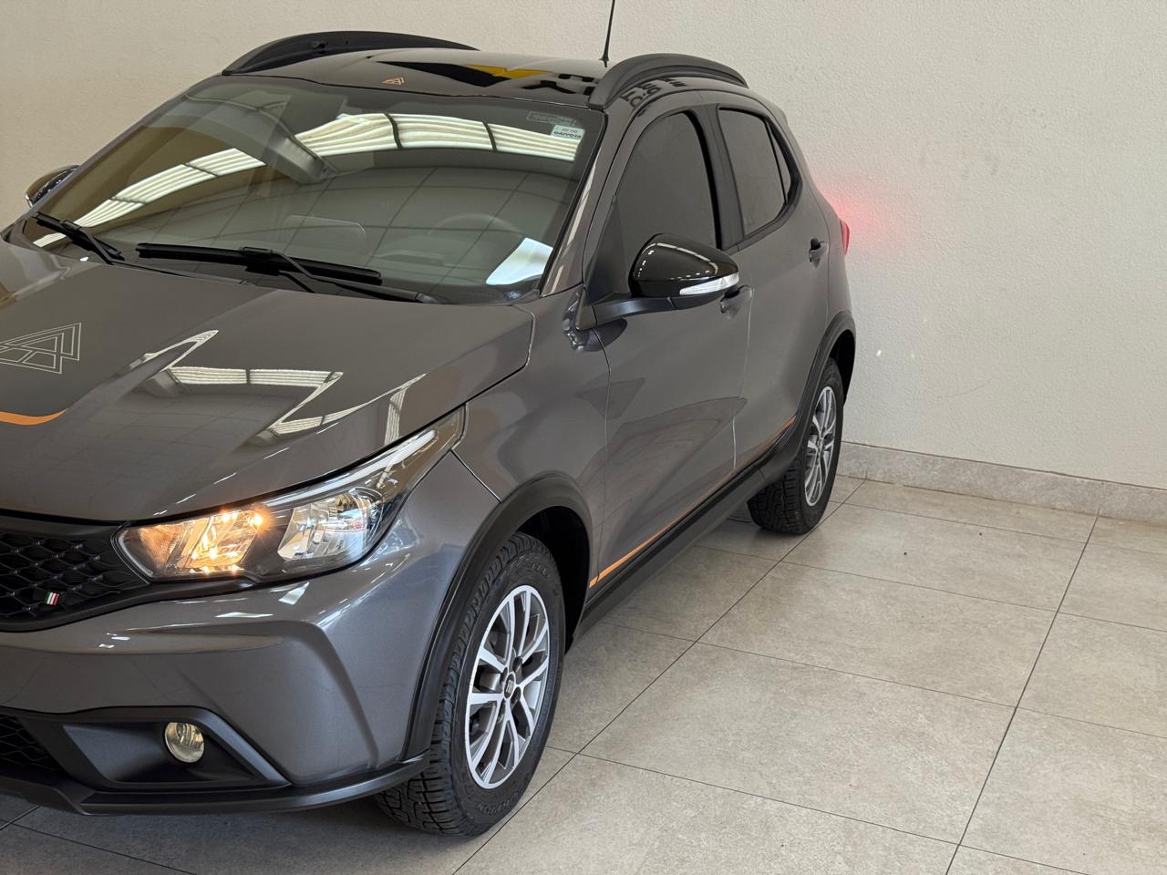 Fiat Argo 1.3 4p Flex Firefly Trekking Automático Cvt Cinza 2025 - Ayrton Automóveis