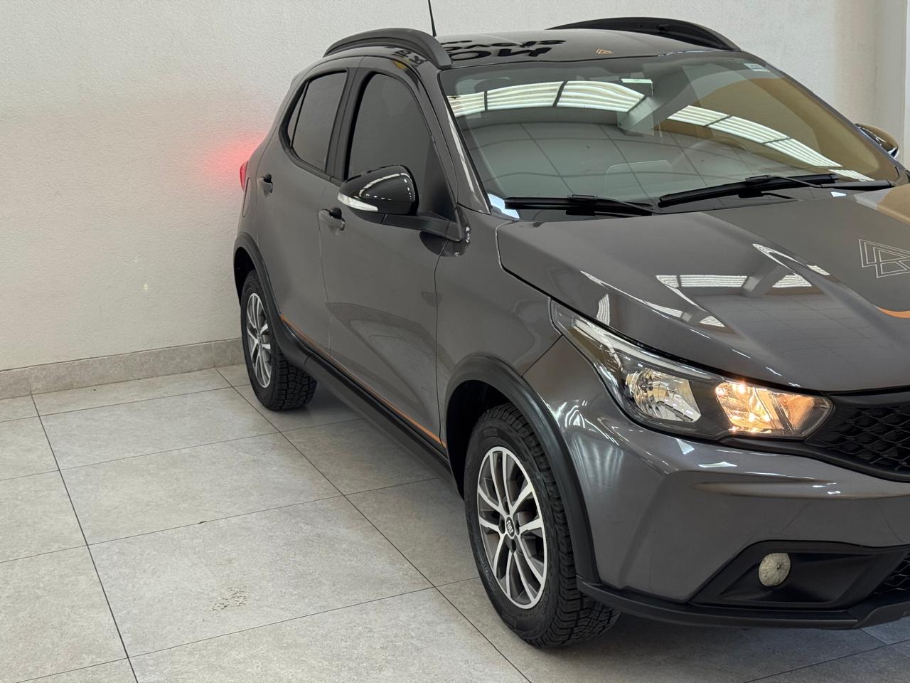 Fiat Argo 1.3 4p Flex Firefly Trekking Automático Cvt Cinza 2025 - Ayrton Automóveis