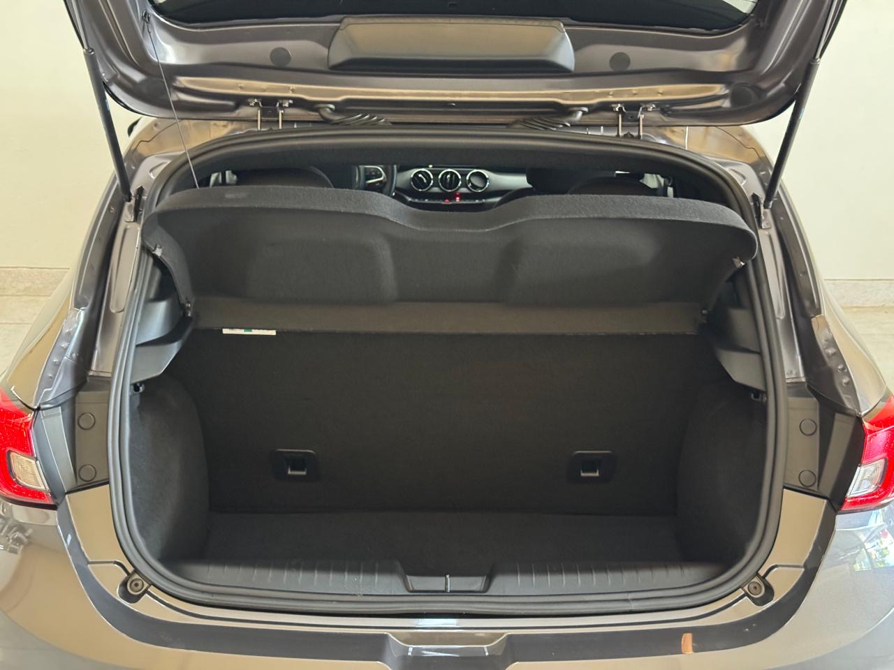Fiat Argo 1.3 4p Flex Firefly Trekking Automático Cvt Cinza 2025 - Ayrton Automóveis