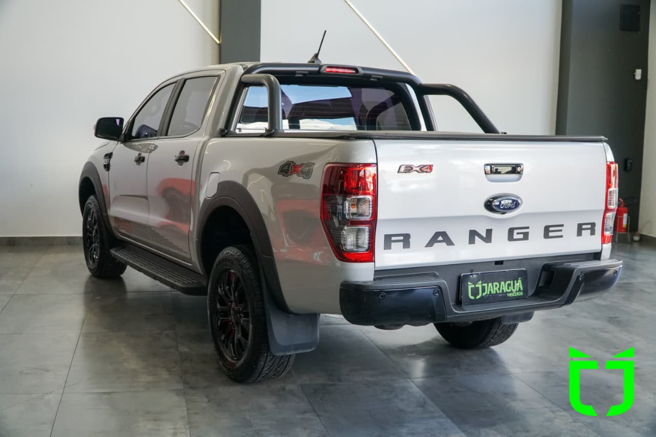 Ford Ranger 3.2 20V FX4 4X4 CABINE DUPLA TURBO DIESEL AUTOMÁTICO 2023 Prata - foto 4