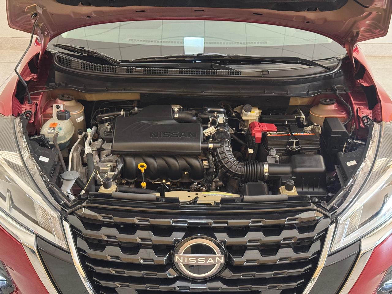 Nissan Kicks 1.6 16v 4p Flexstart Sense Xtronic Automático Cvt Vermelho 2024 - Ayrton Automóveis
